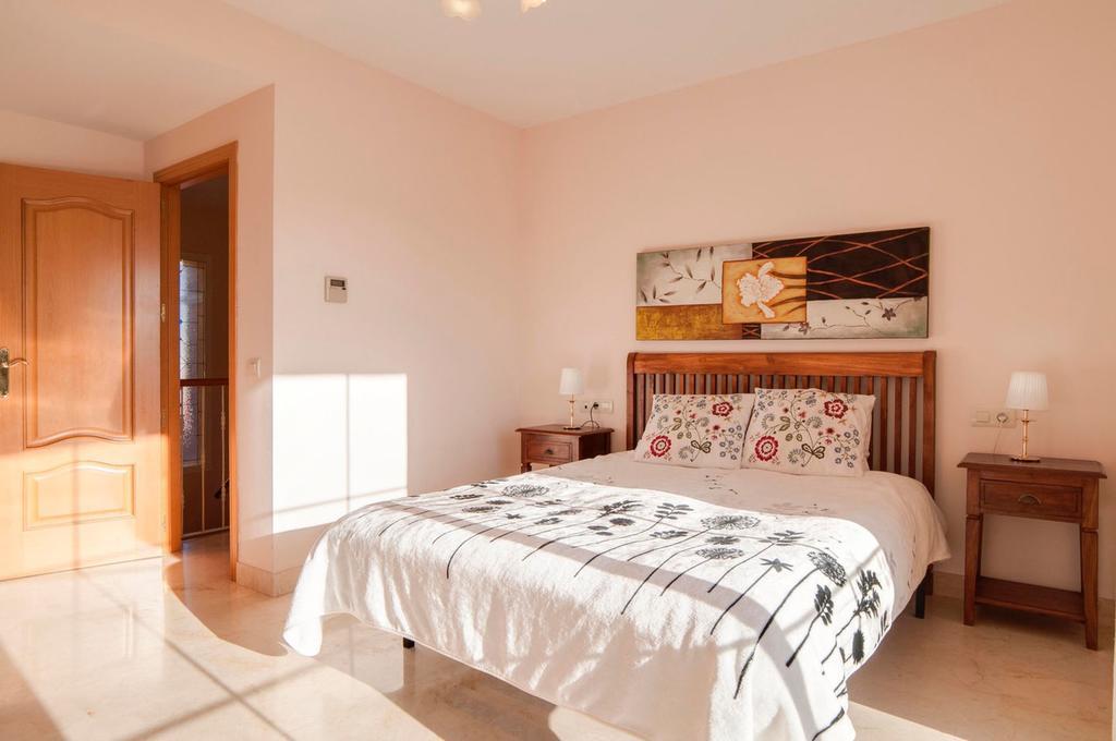 Villa Pilar El Faro ภายนอก รูปภาพ
